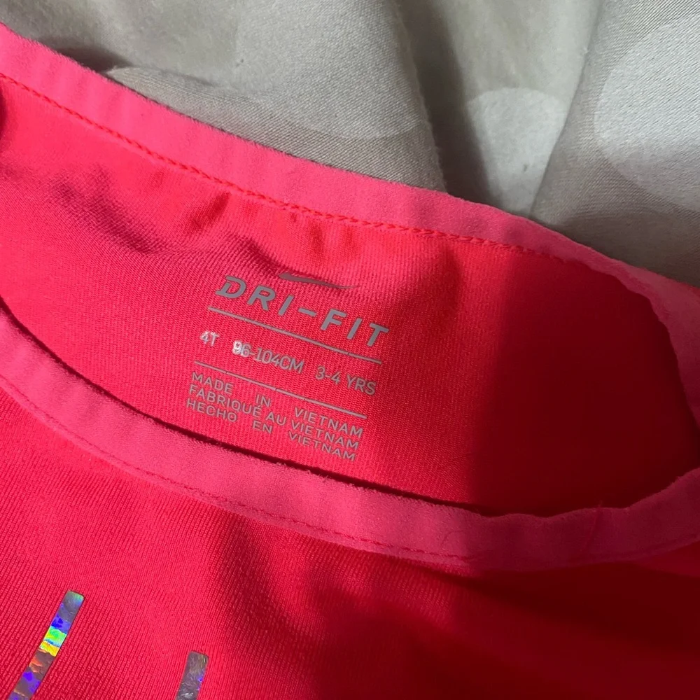 Nike Kids Vivid Pink Long Sleeve Tee‎